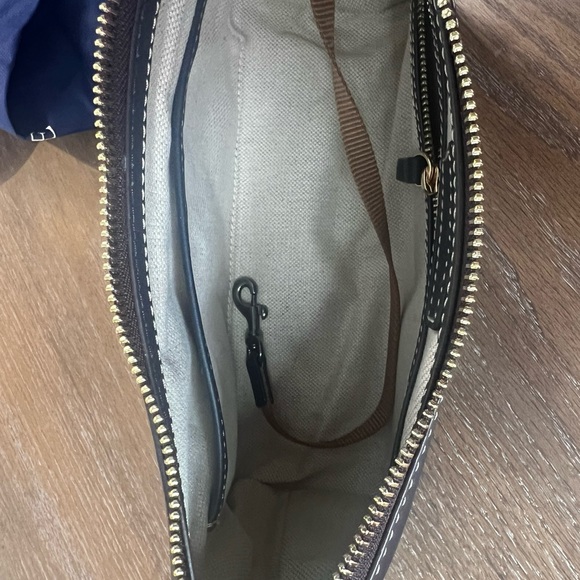 Dooney Penrose Hobo‎ 25 in Midnight Blue - Picture 12 of 15